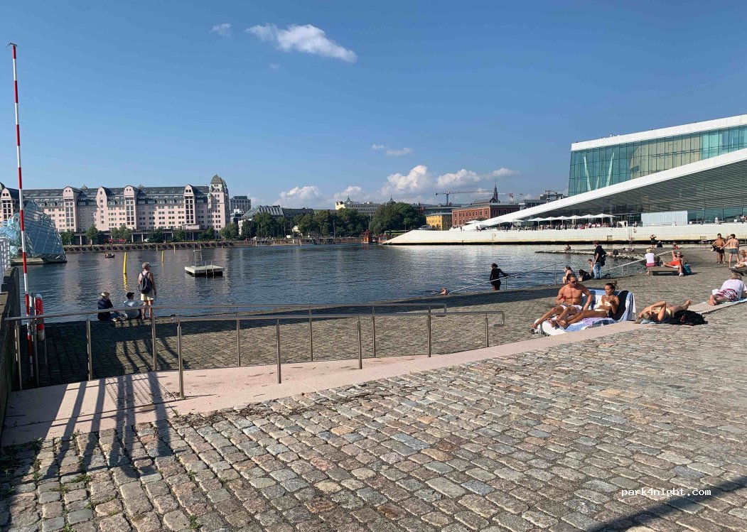 (0150) Oslo - Kirsten Flagstads Plass — foto