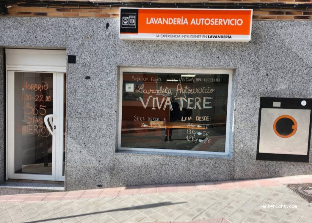 (28028) Madrid - 29 Calle de Francisco Santos — foto