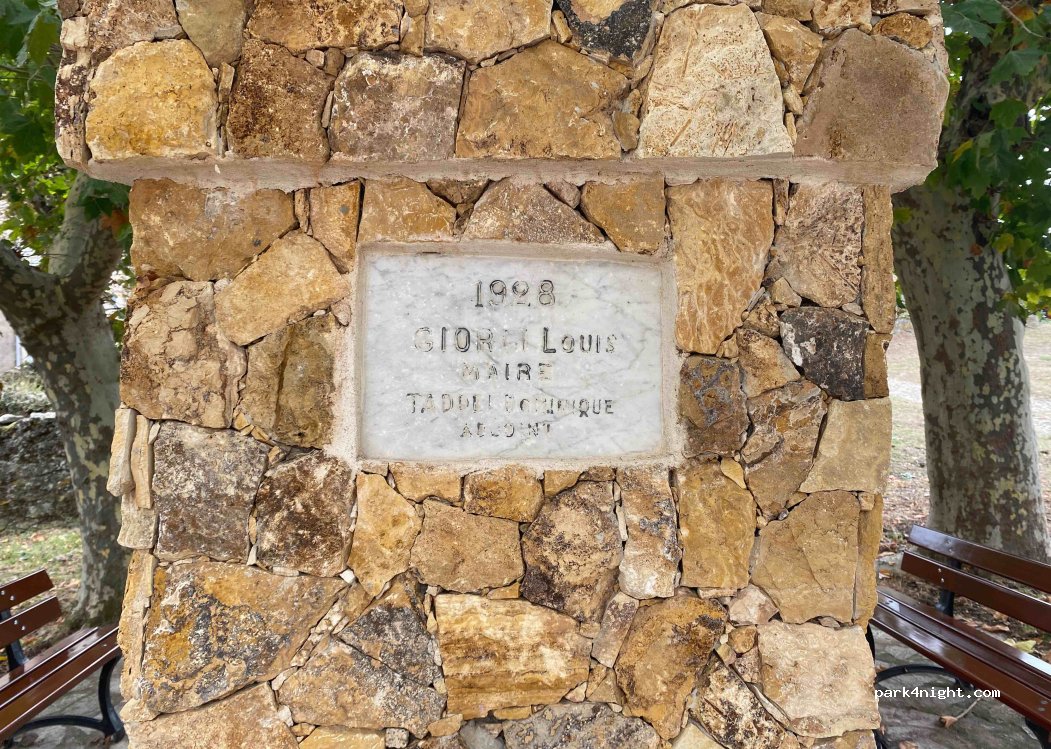 (20243) Prunelli-di-Fiumorbo - Unnamed Road — foto 2