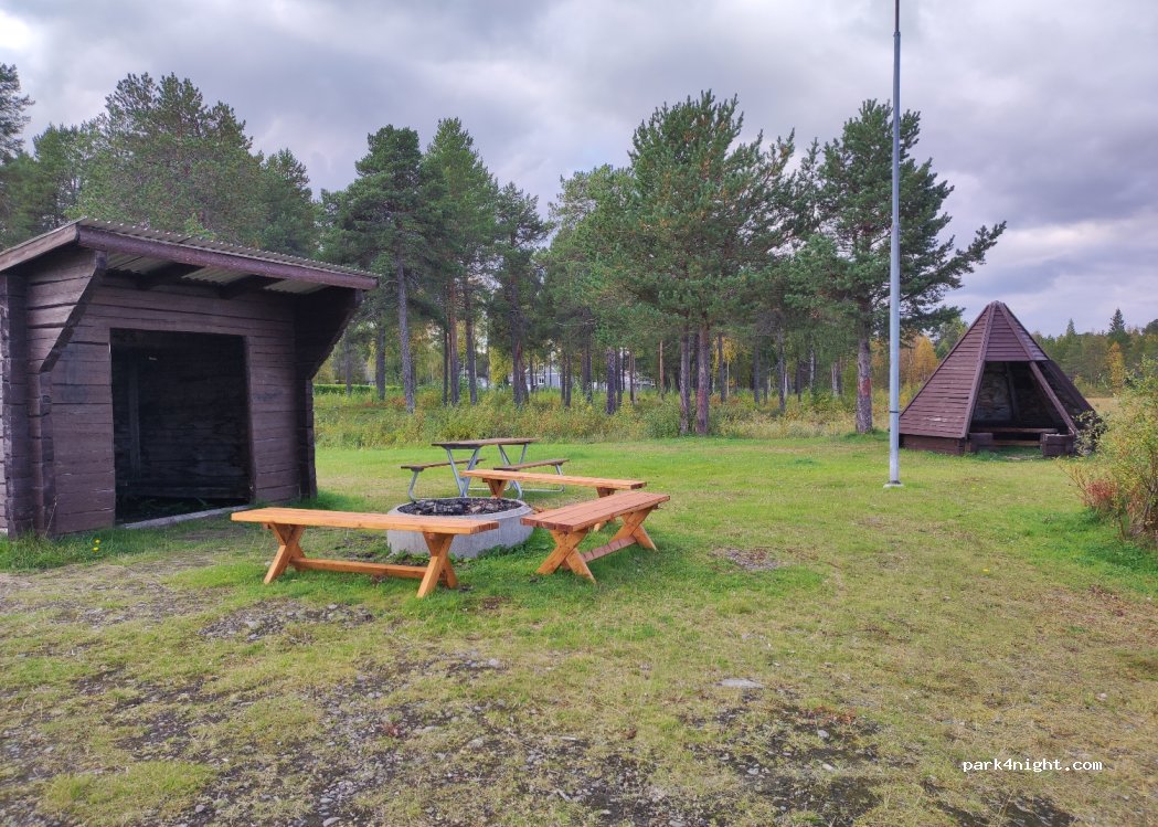(930 90) Arjeplog - 2 Smedjegatan — foto 2