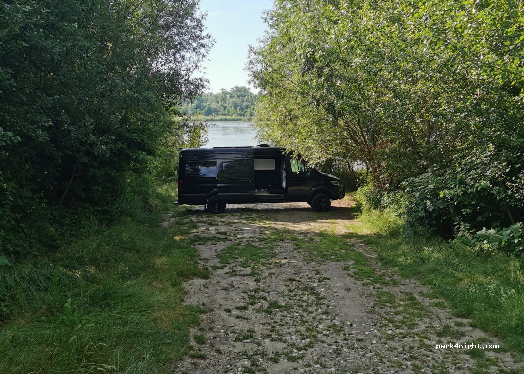 (931 01) Šamorín - Unnamed Road — foto 4