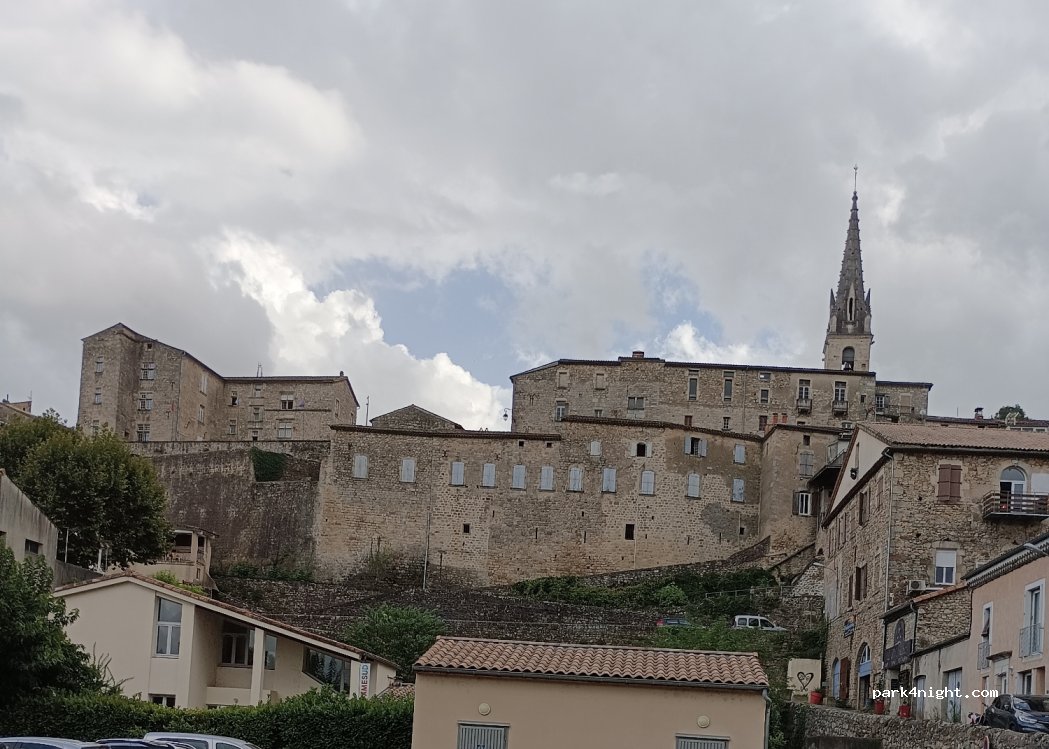 (07260) Joyeuse - 2 Montée du Cluchet — foto 2
