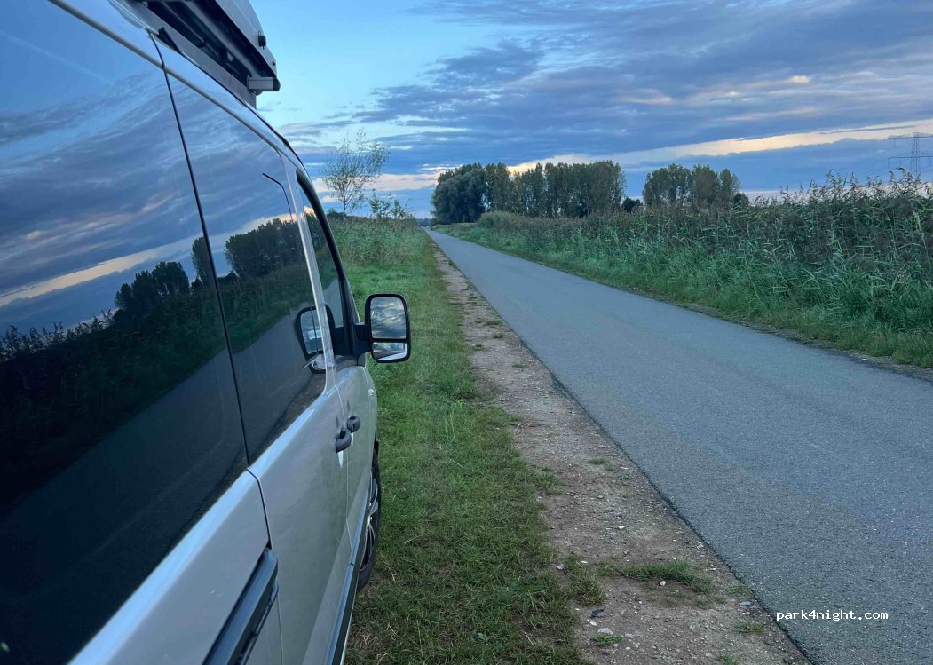 (5715) Ommel - Unnamed Road — foto