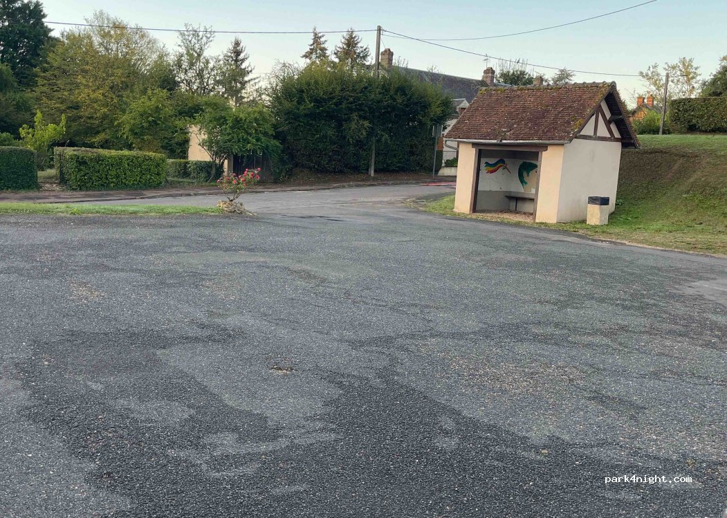 (18260) Concressault - 179 Route de Oizon — foto