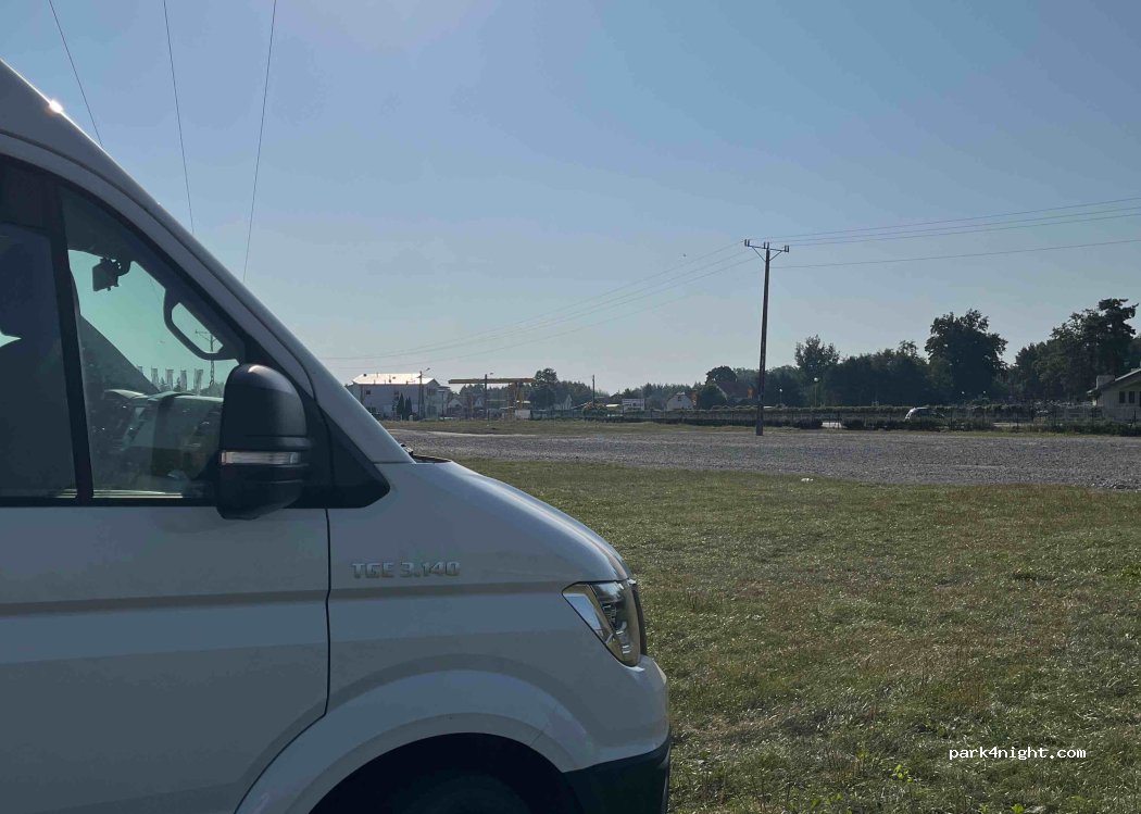 (33-230) Szczucin - 38 Radomyślska — foto