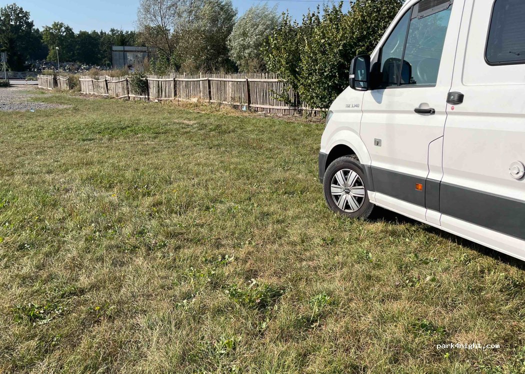 (33-230) Szczucin - 38 Radomyślska — foto 2