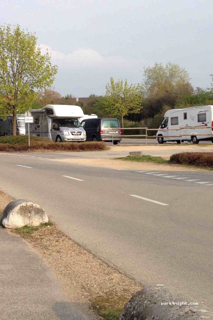 Aire de camping-cars Saint-Blaise — foto