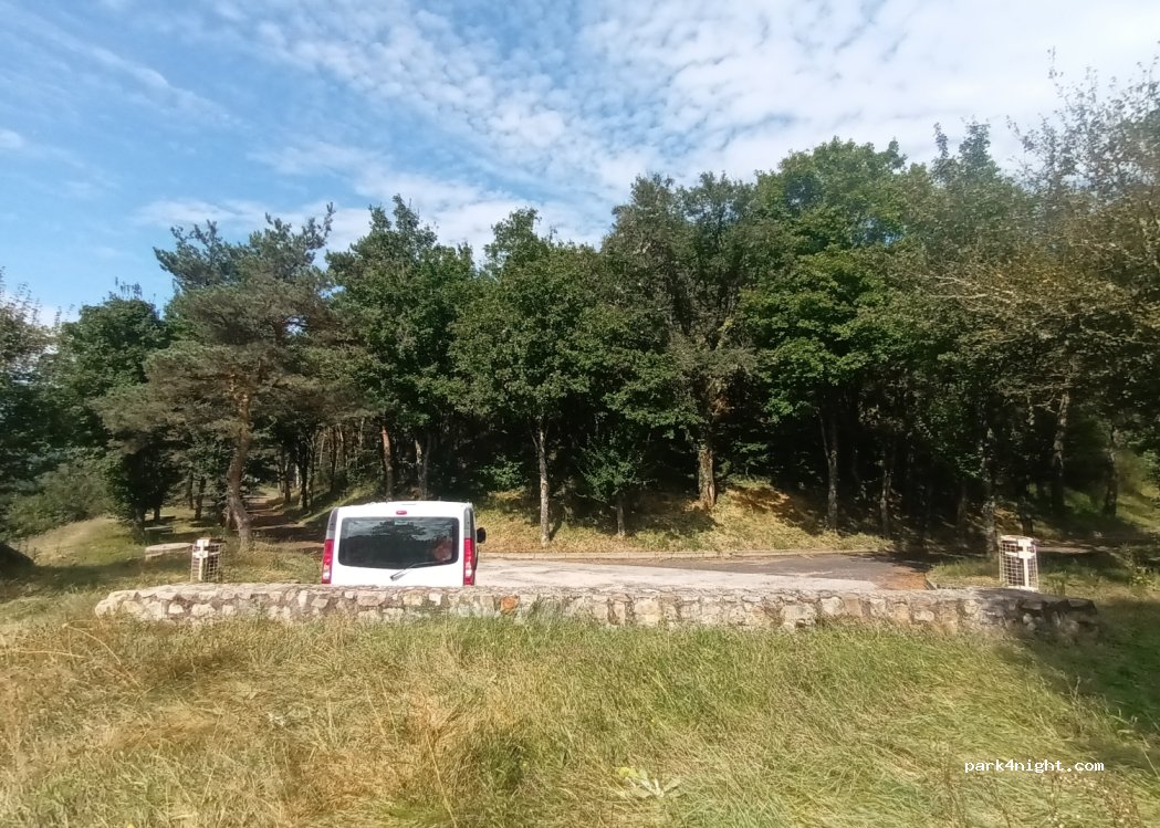 (43210) Bas-en-Basset - D46 — foto