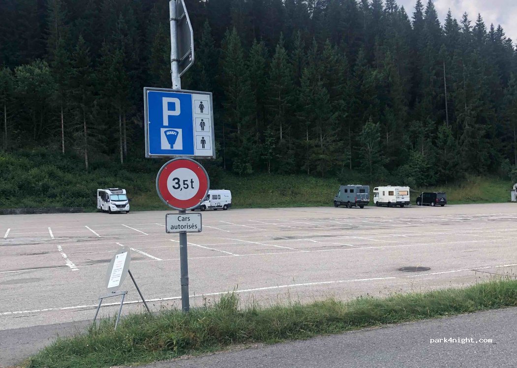 Aire de camping-cars La Brévine — foto 3