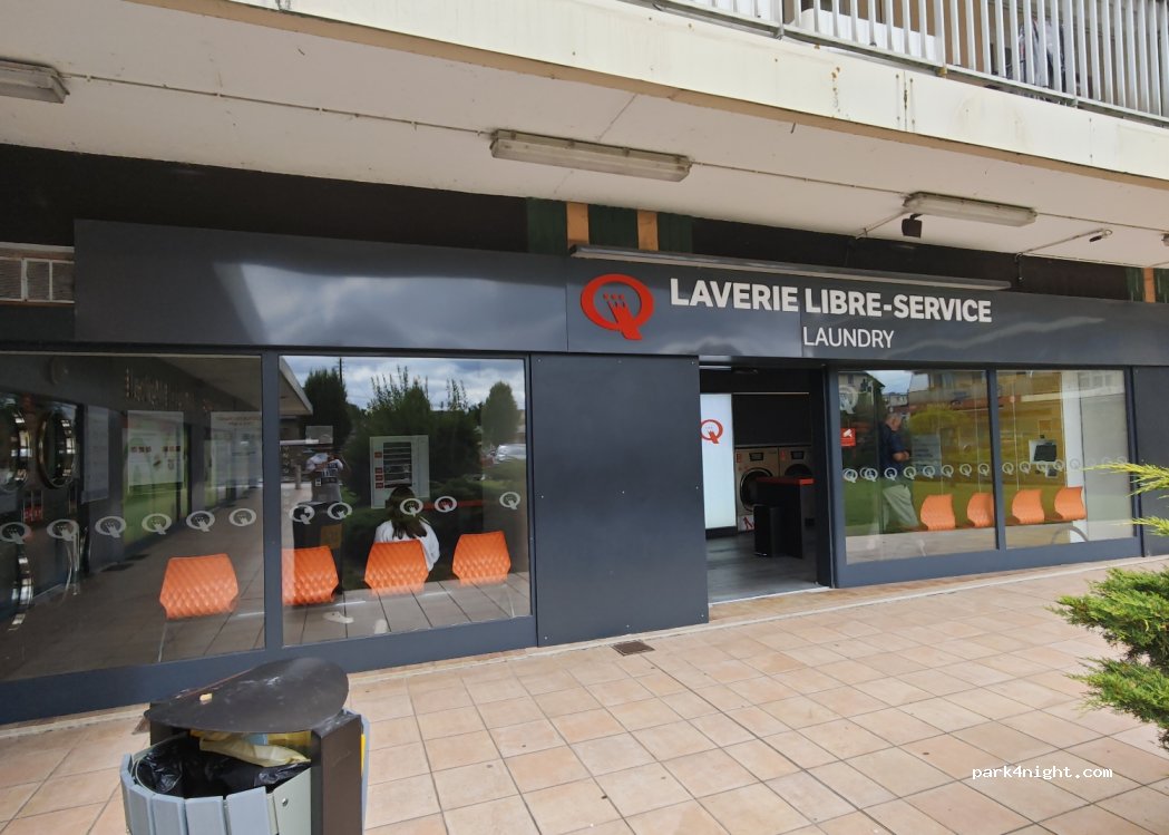 (72300) Sablé-sur-Sarthe - 48 Rue du Mans — foto