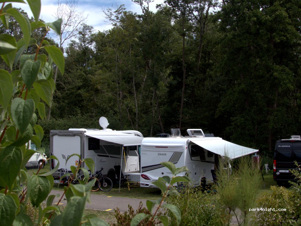 Aire CC / Wohnmobilstellplatz Delley-Portalban — foto 4