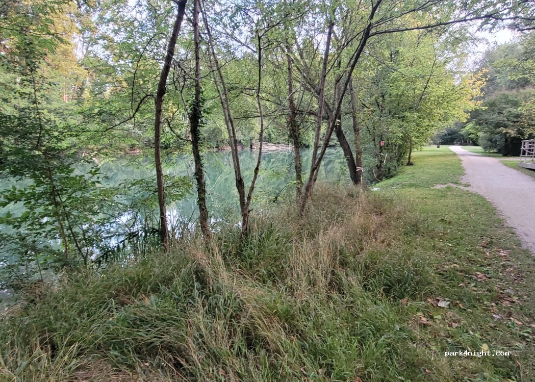 (16100) Cognac - All. Basse du Parc — foto