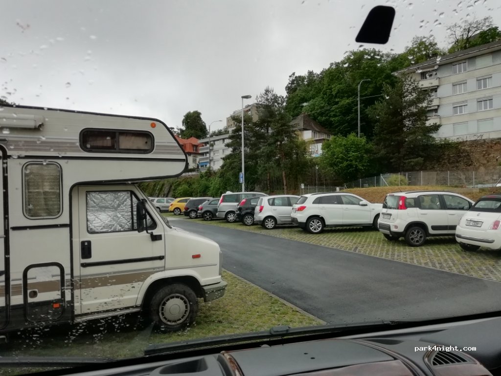 Aire de camping-cars Neuchâtel — foto