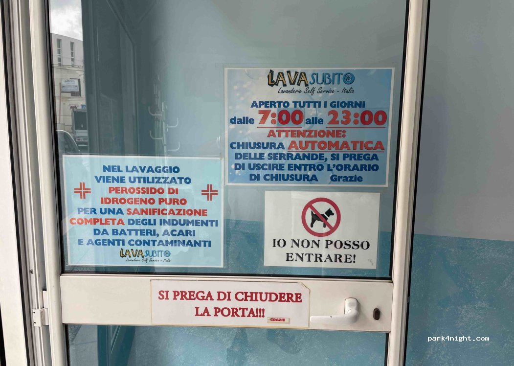 (70013) Castellana Grotte - 46 Via Putignano — foto