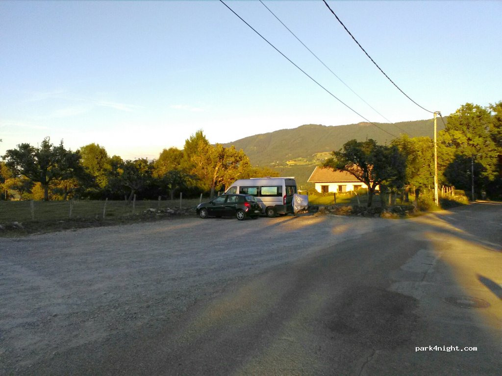 (74200) Allinges - 1253 Avenue des Châteaux — foto