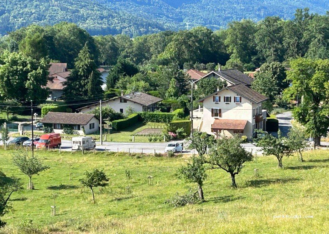 (74200) Allinges - 1253 Avenue des Châteaux — foto 3
