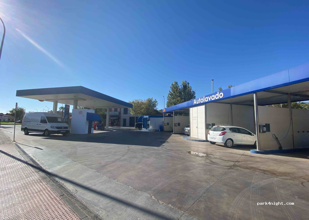 (41702) Dos Hermanas - 151 Avenida Joselito el Gallo — foto 2