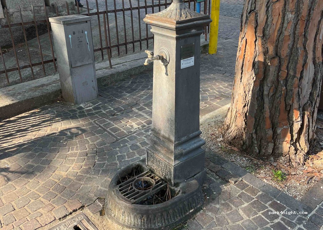 (25019) Sirmione - Unnamed Road — foto