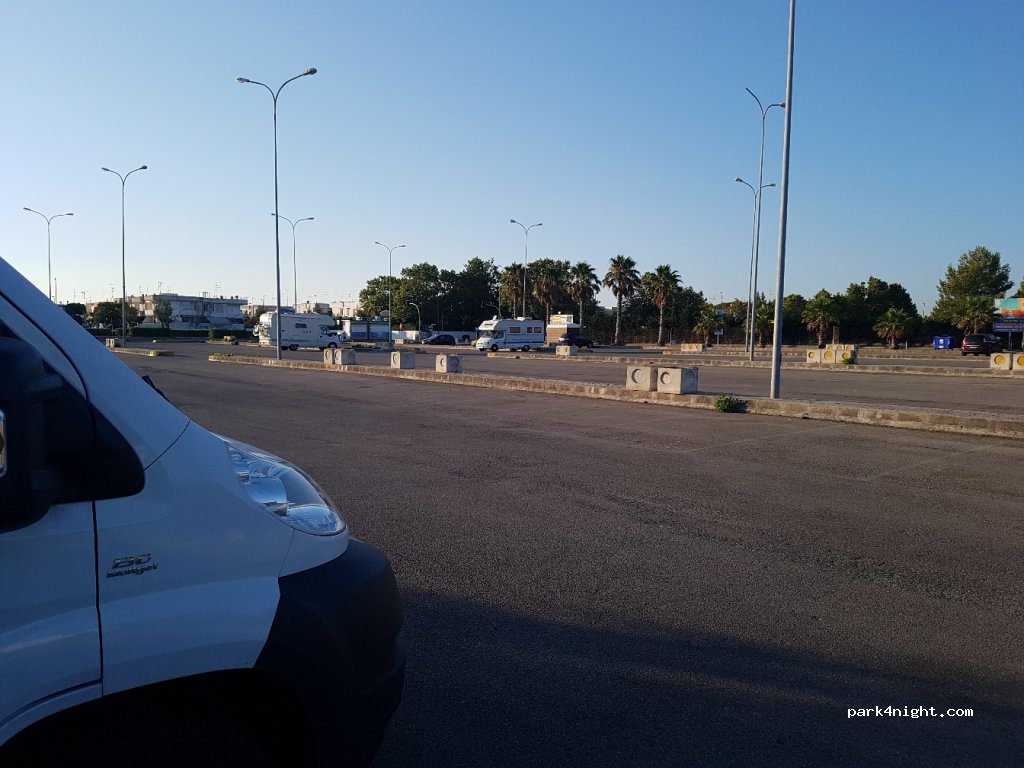 (73026) Torre Dell'Orso - 6 Via Creta — foto