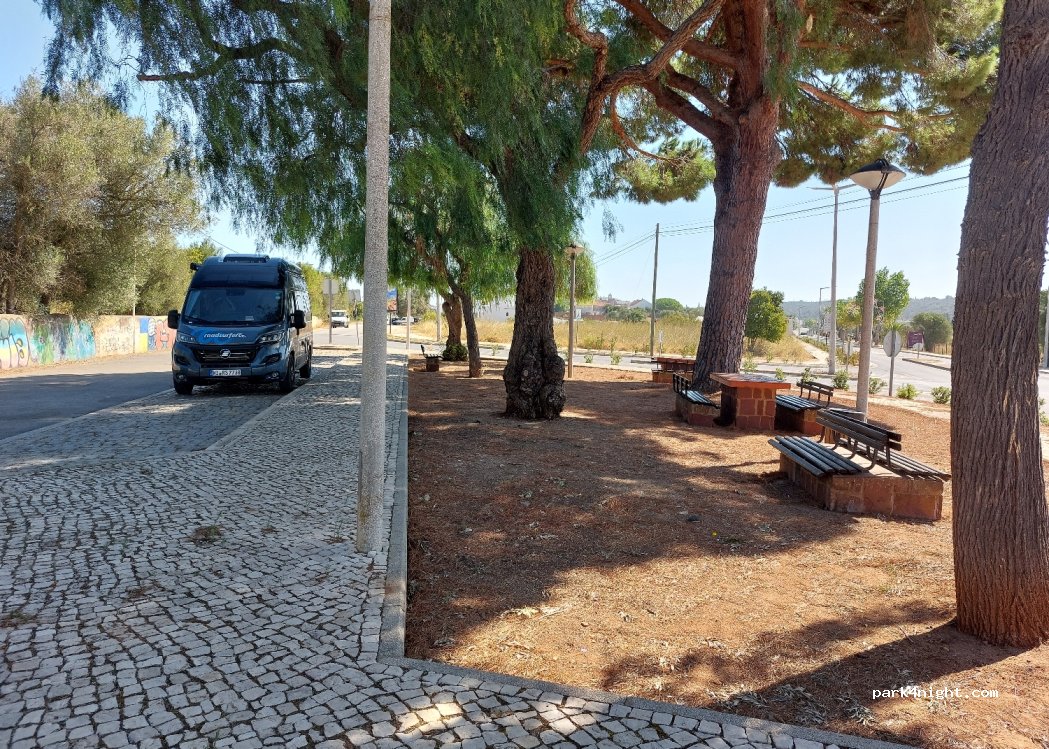 (8300-012) Silves - N124 — foto