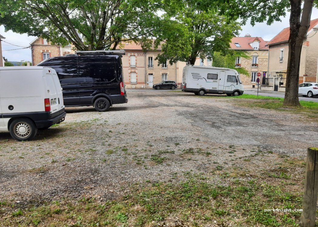 (51200) Épernay - 6 Place Roger Salengro — foto
