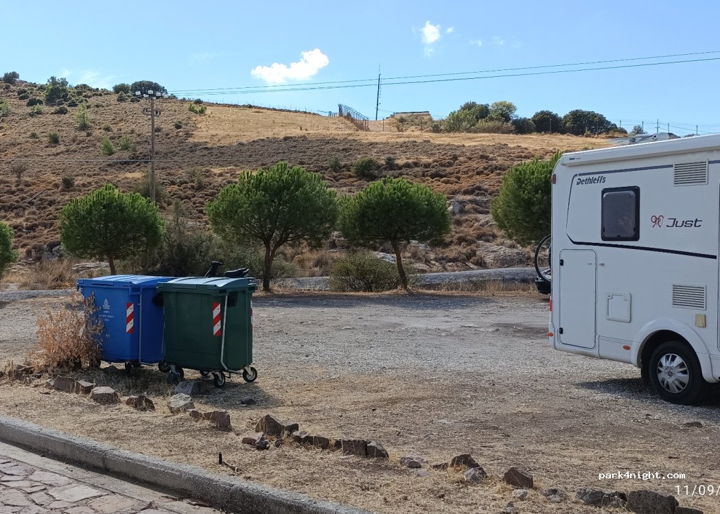 (813 00) Polichnitos - Unnamed Road — foto
