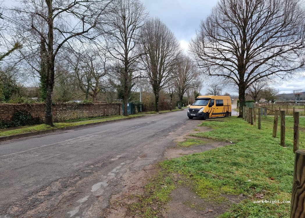 (71250) Cluny - 2 Chemin Georges Malere — foto