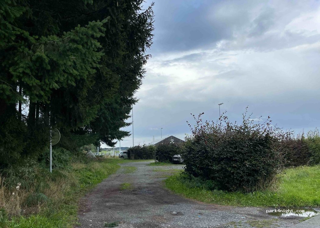(6840) Neufchâteau - 45 Route des Hes — foto