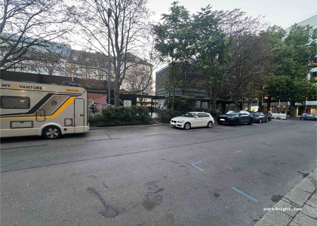 (80331) München - 22 Herzogspitalstraße — foto