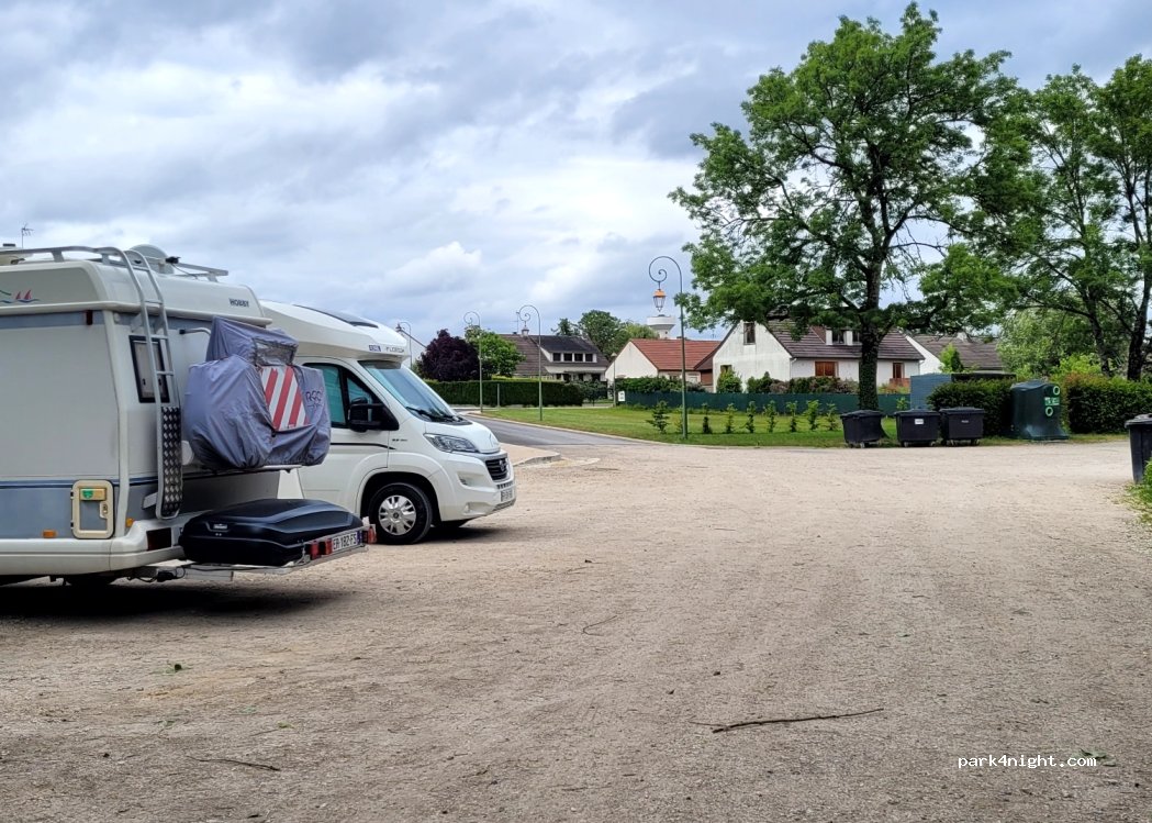 (45240) Marcilly-en-Villette - 208-214 Rue des Fusillés — foto 2