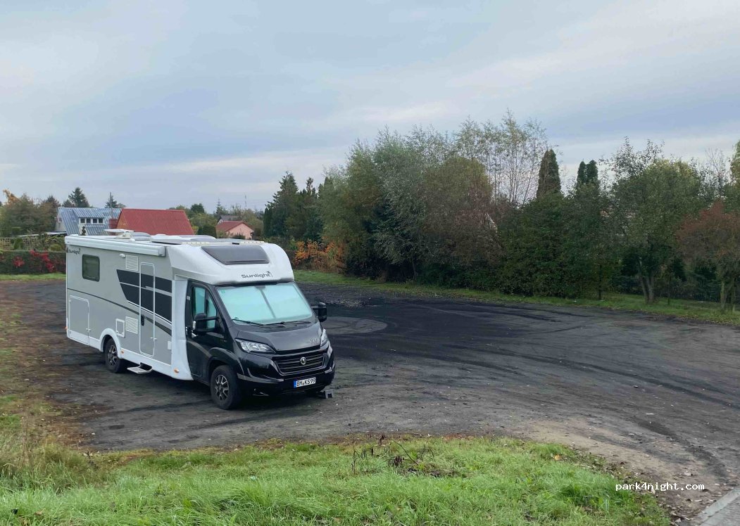 (69-100) Słubice - 5 Klonowa — foto