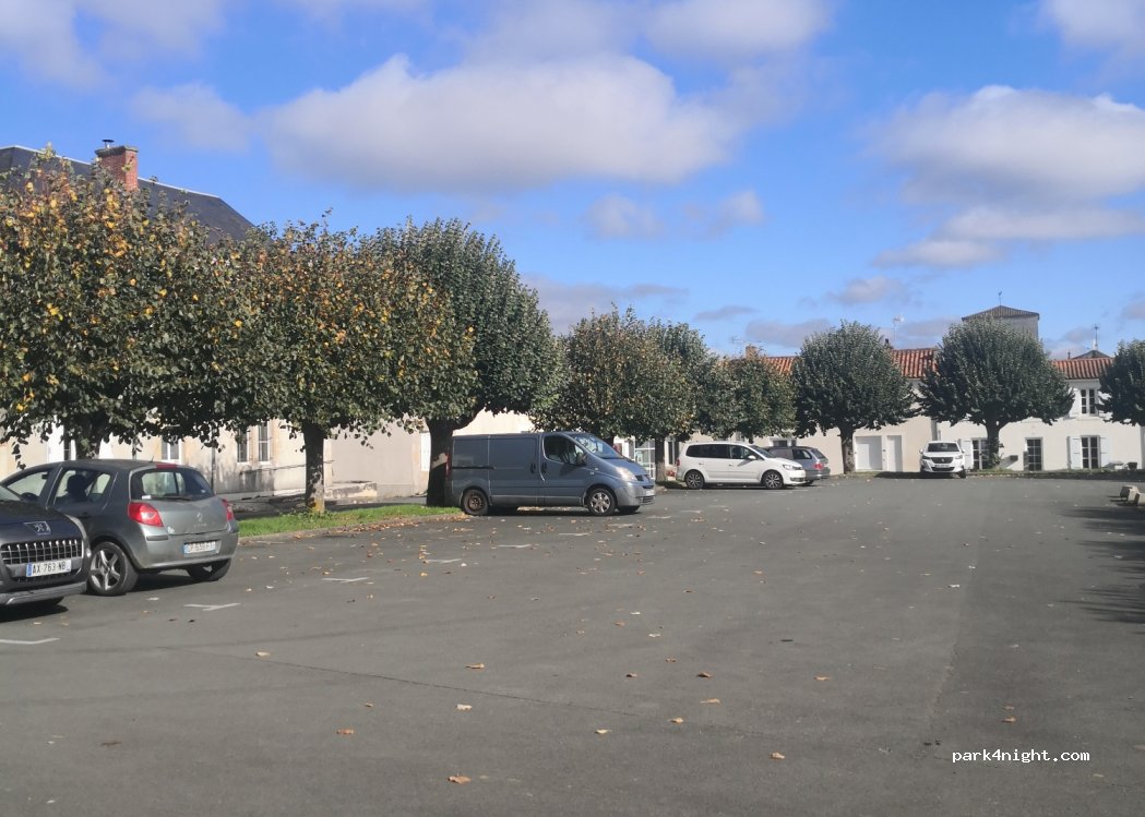 (85370) Nalliers - 53 Rue Pierre et Marie Curie — foto 2