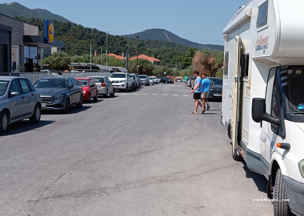 (640 04) Limenas Thassos - — foto