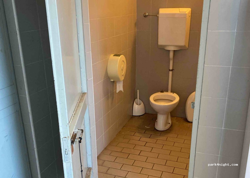 (23829) Fiumelatte - 5 Piazza Martiri — foto 4