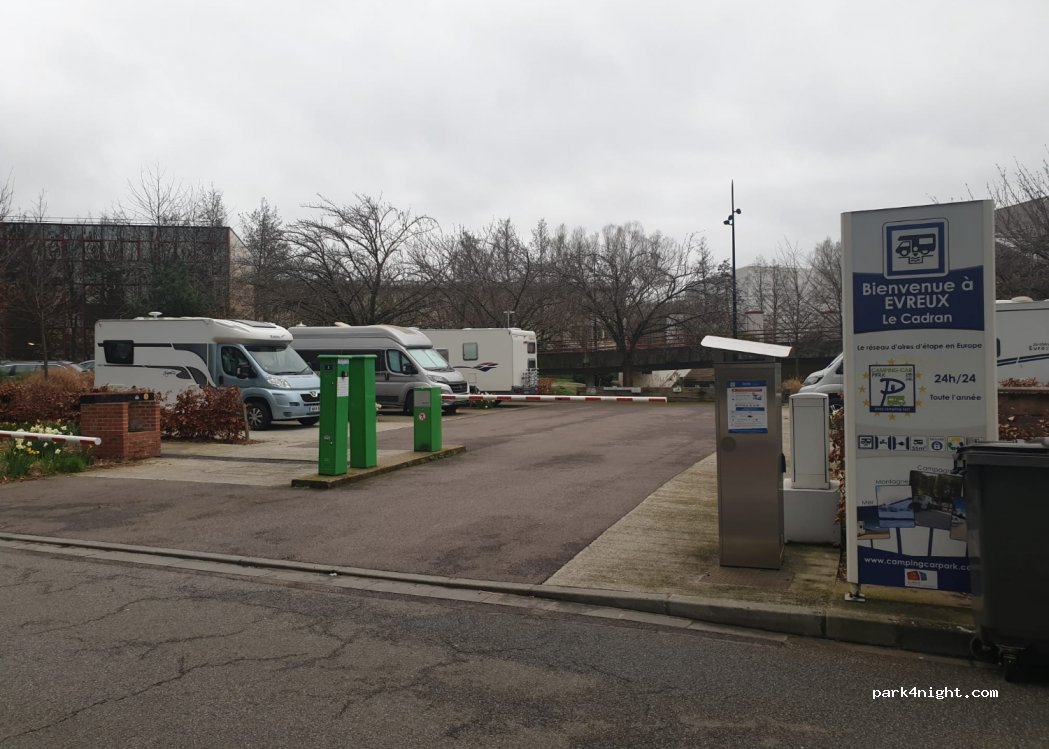 (27000) Évreux - 1 Avenue du Maréchal Foch — foto 3