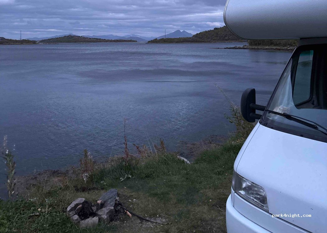 (8412) Rinøya - — foto 2