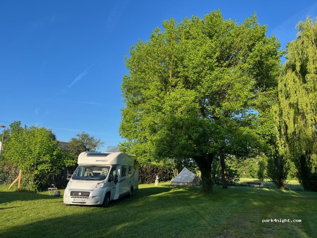 Camping Les Saules** (Camping & Aire CC privée) — foto 3