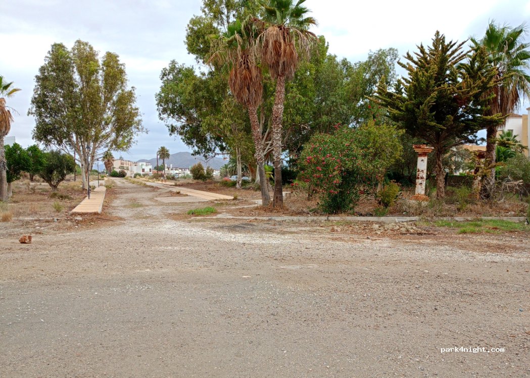(04621) Vera - 13 Urbanización Residencial las Marinas — foto 3