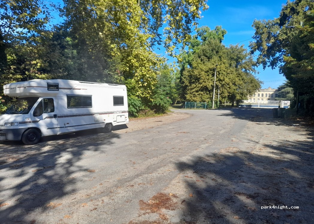 (33185) Le Haillan - 4 Allée Marie Marvingt — foto