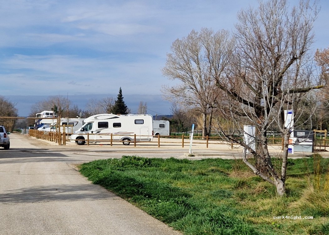 (30127) Bellegarde - Las Courrejos Est — foto 4