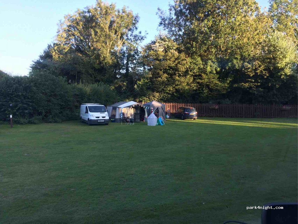Hawthorn Farm Camping — foto