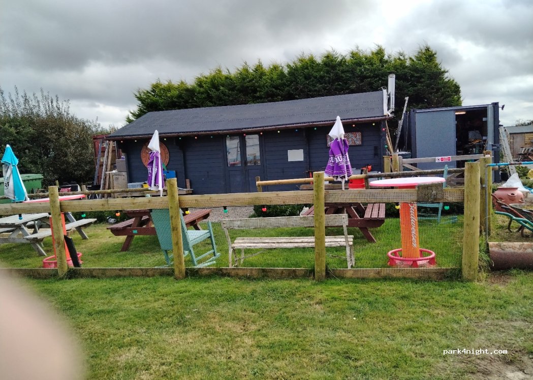 Welcombe X Campsite — foto 2