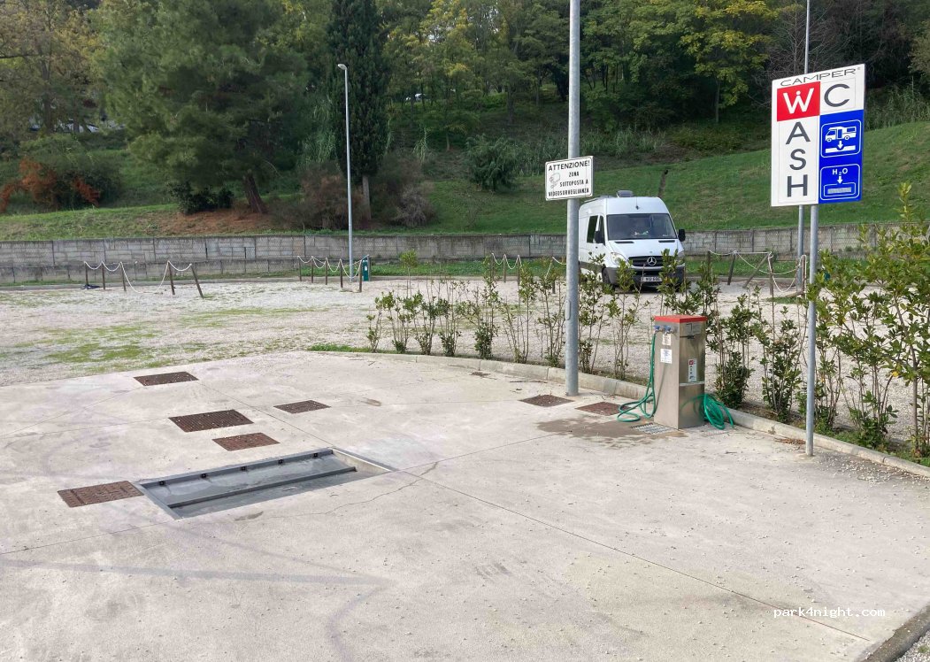 (60027) Osimo - 73 Via Alcide de Gasperi — foto 2