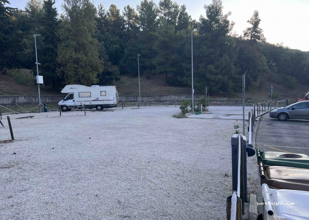 (60027) Osimo - 73 Via Alcide de Gasperi — foto 3