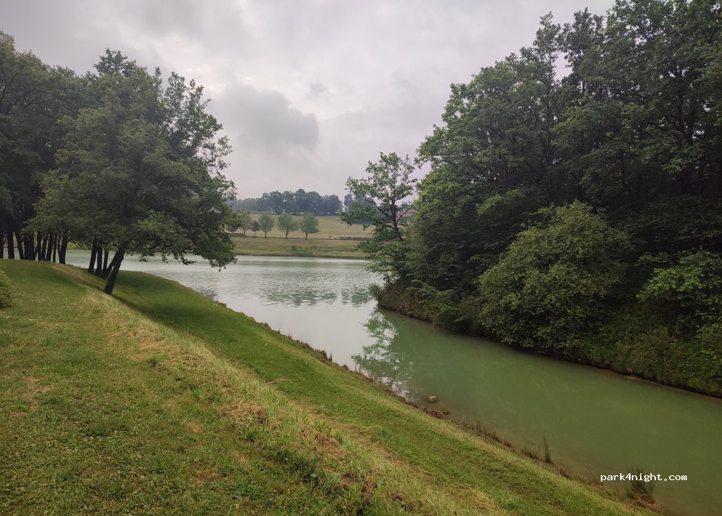 (16270) Roumazières-Loubert - D161 — foto 2