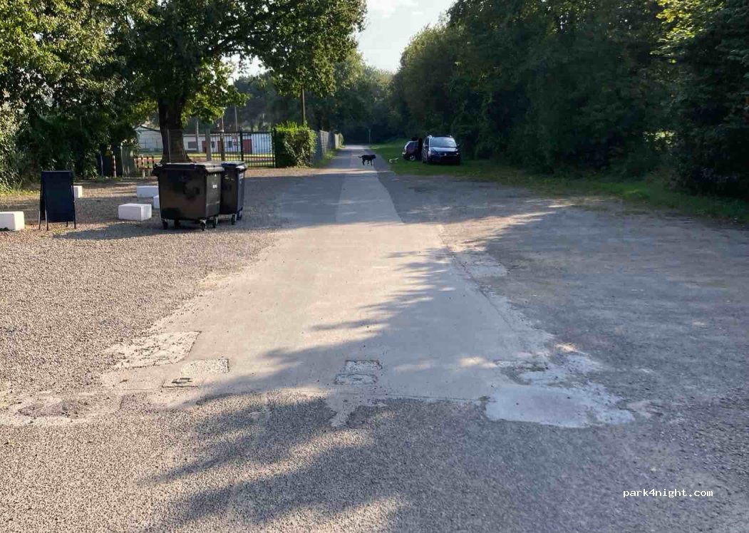 (52355) Düren - 251 Doktor-Overhues-Allee — foto 2
