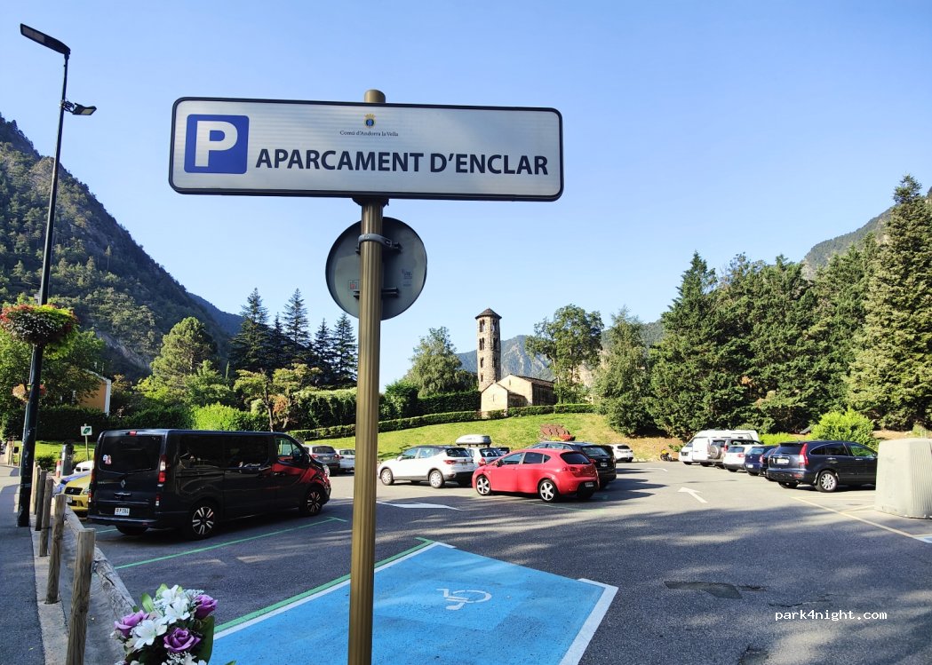 (AD500) Santa Coloma - 90 Avinguda d'Enclar — foto 4