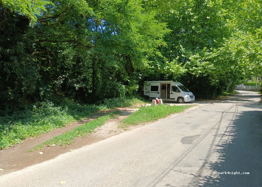 (30120) Le Vigan - 1683 Route du Pont de la Croix — foto 2