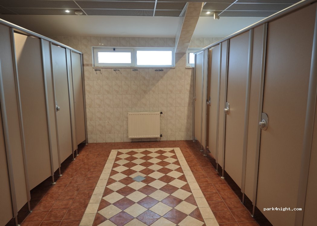(22203) Rogoznica - 106 Miline ulica — foto 4
