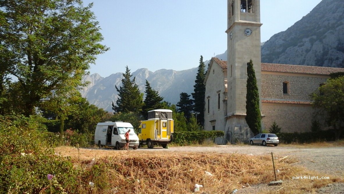 () Dobrota - Pešačka staza — foto